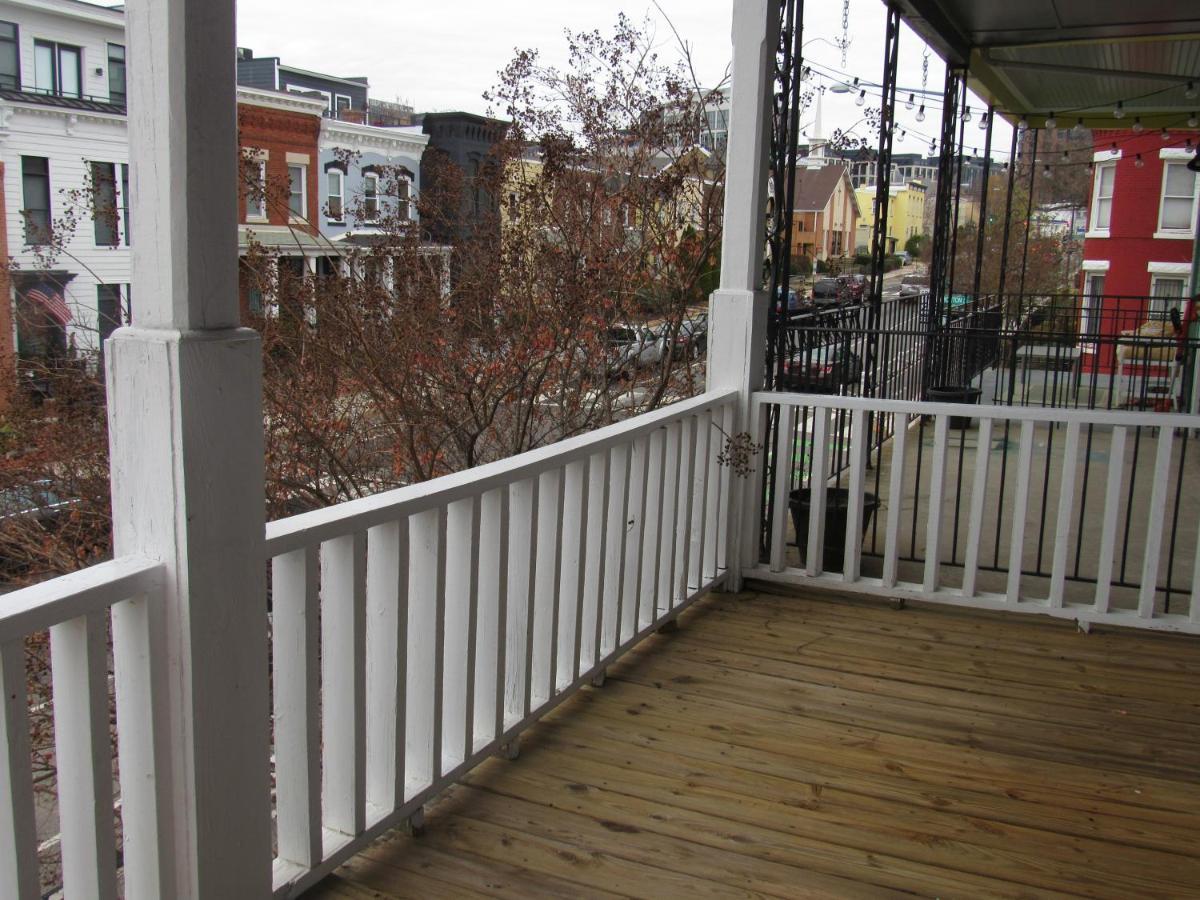 Located In The Noma-Gallaudet Neighborhood Lägenhet Washington Exteriör bild