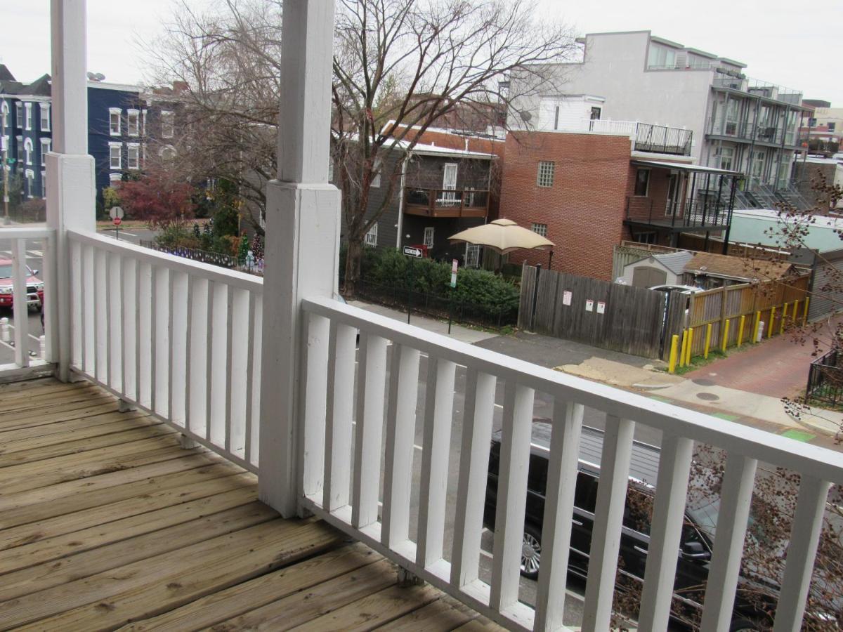 Located In The Noma-Gallaudet Neighborhood Lägenhet Washington Exteriör bild